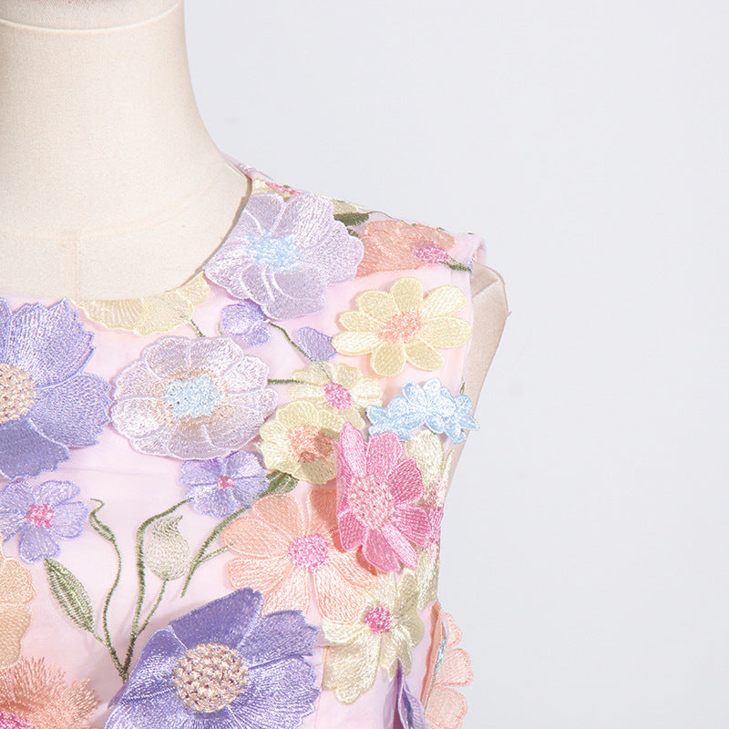 Delicate Floral Embroidered Two-Piece Set - Chiccharm