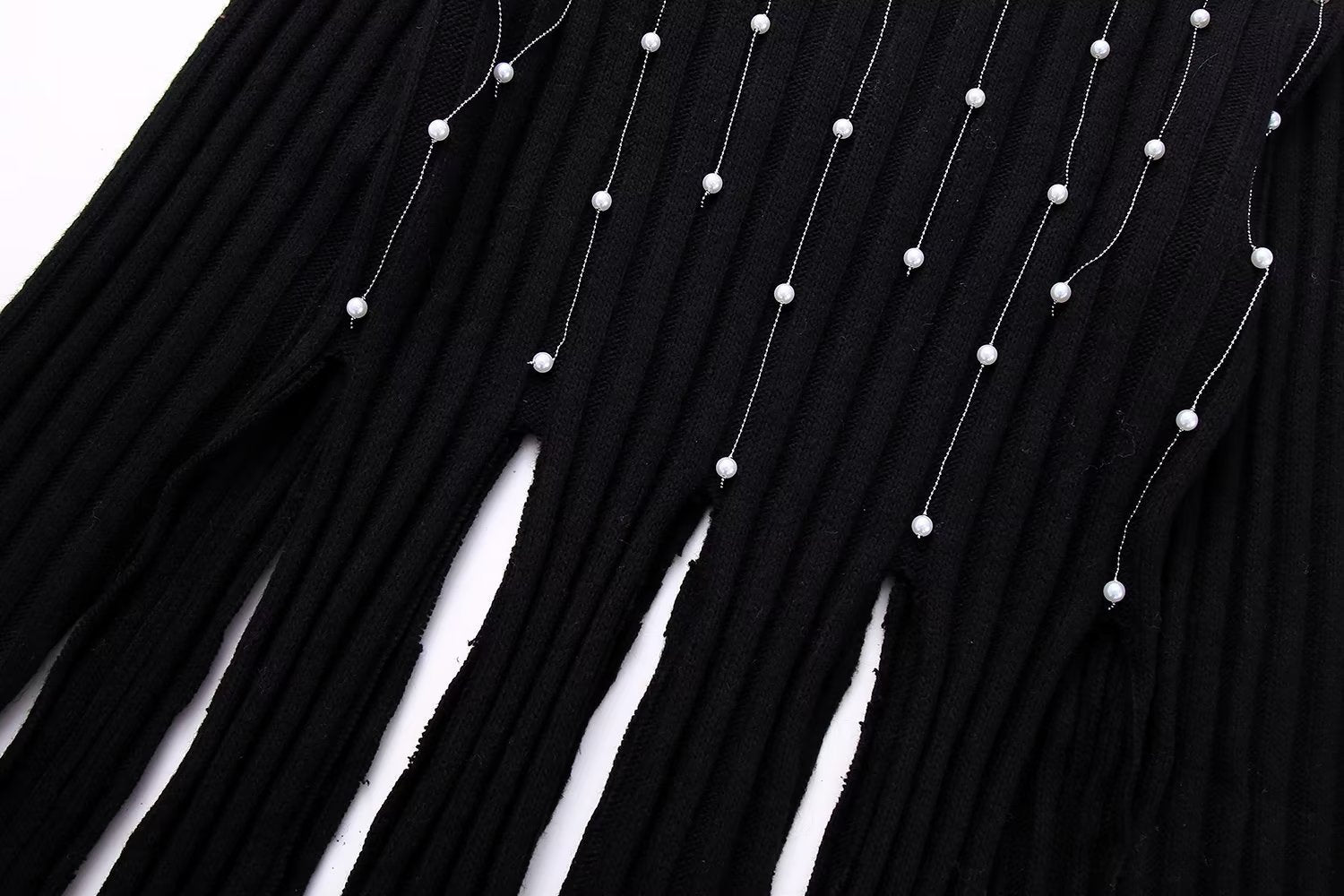 Pearl Decorated Tassel Sweater